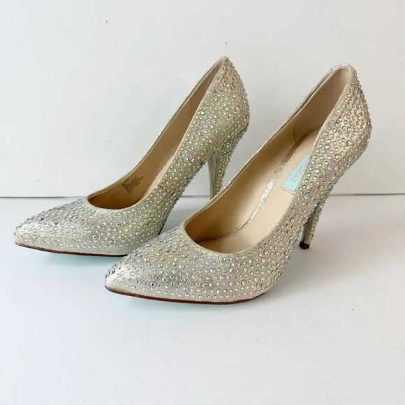 BETSEY JOHNSON Shine 9.5 Rhinestone Light Blue Heels Wedding‎ Bridal - Picture 1 of 9
